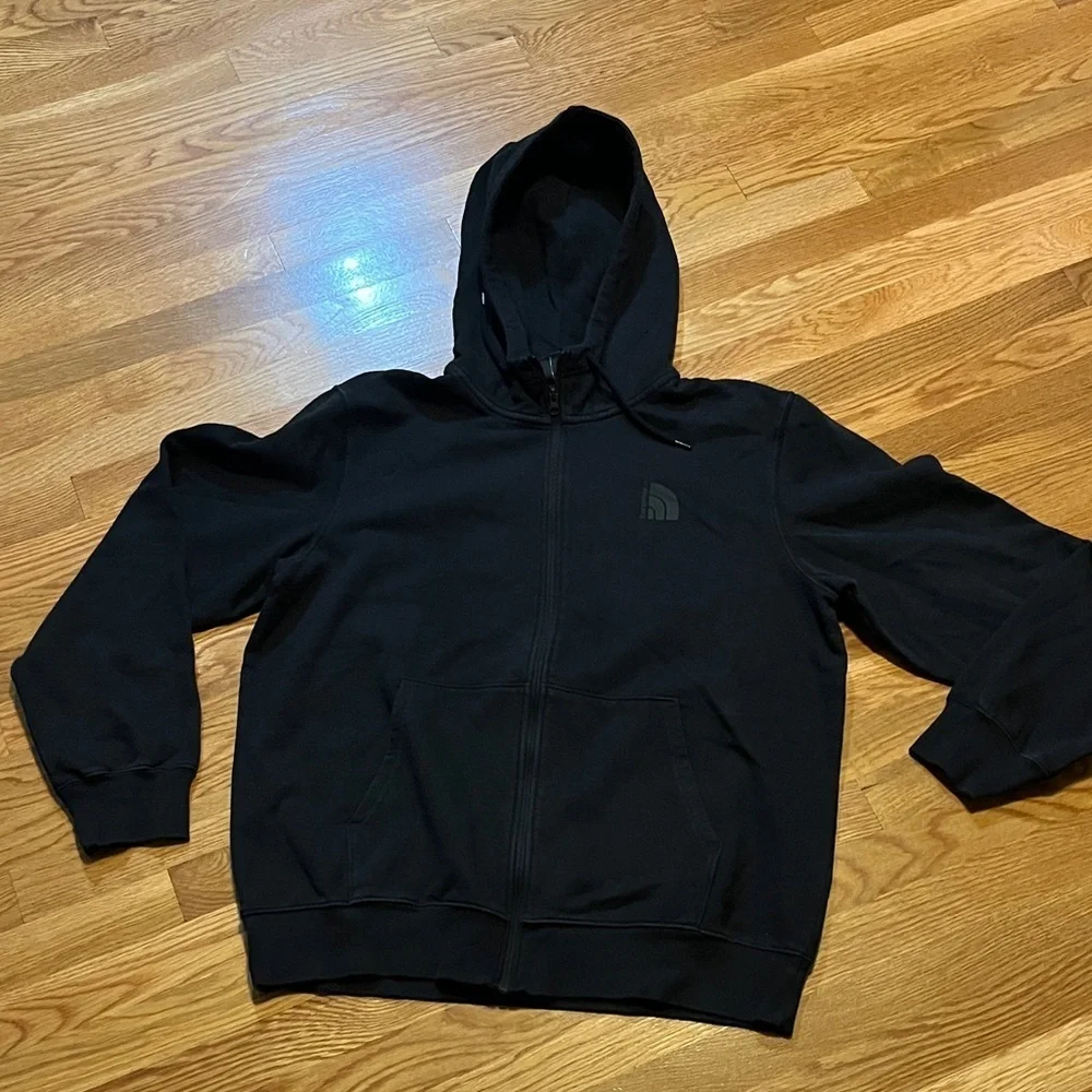 The North Face Garment Dye Front Zip Hoodie Size Large NWT
